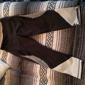 Old Navy Active 3/4 leggings M Tall